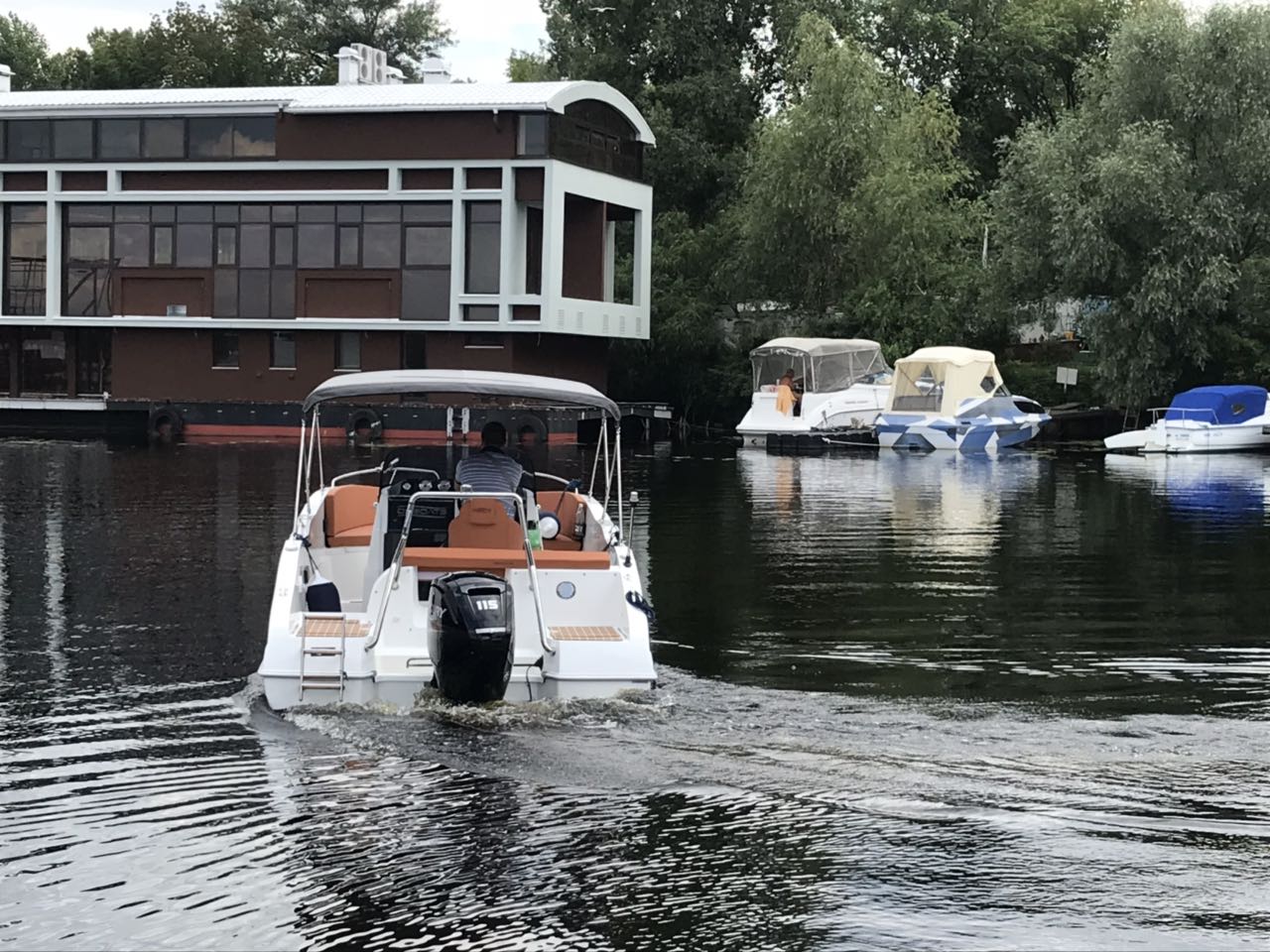 купить лодку киев