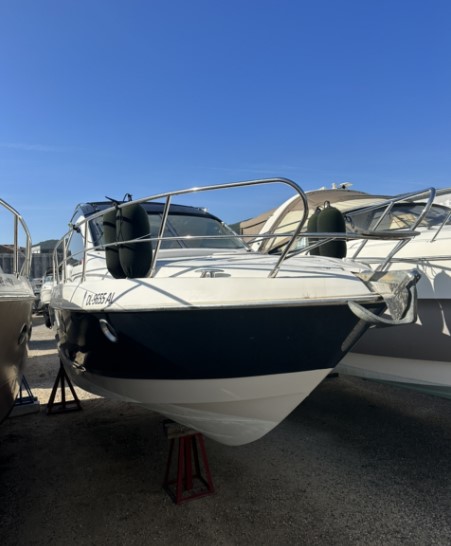 Sessa Marine C32 Sessa-Marine-C32